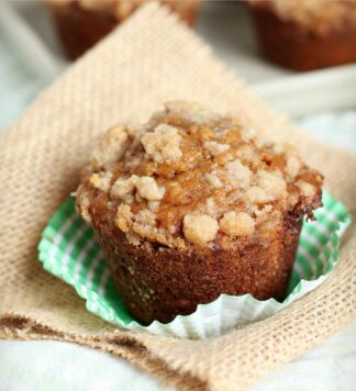 Pumpkin-Oat-Muffins-with-Streusel-Topping