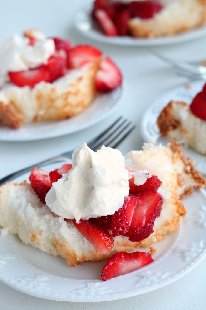 Easy-strawberry-short-cake-with-fresh-whipped-topping