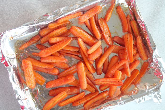 maple-balsamic-roasted-carrots-