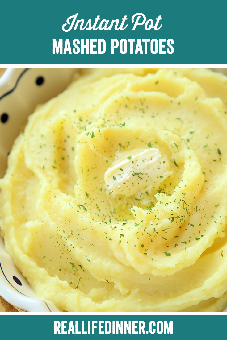 Pinterest photo of Instant Pot Mashed Potatoes with the text of the title at the top.